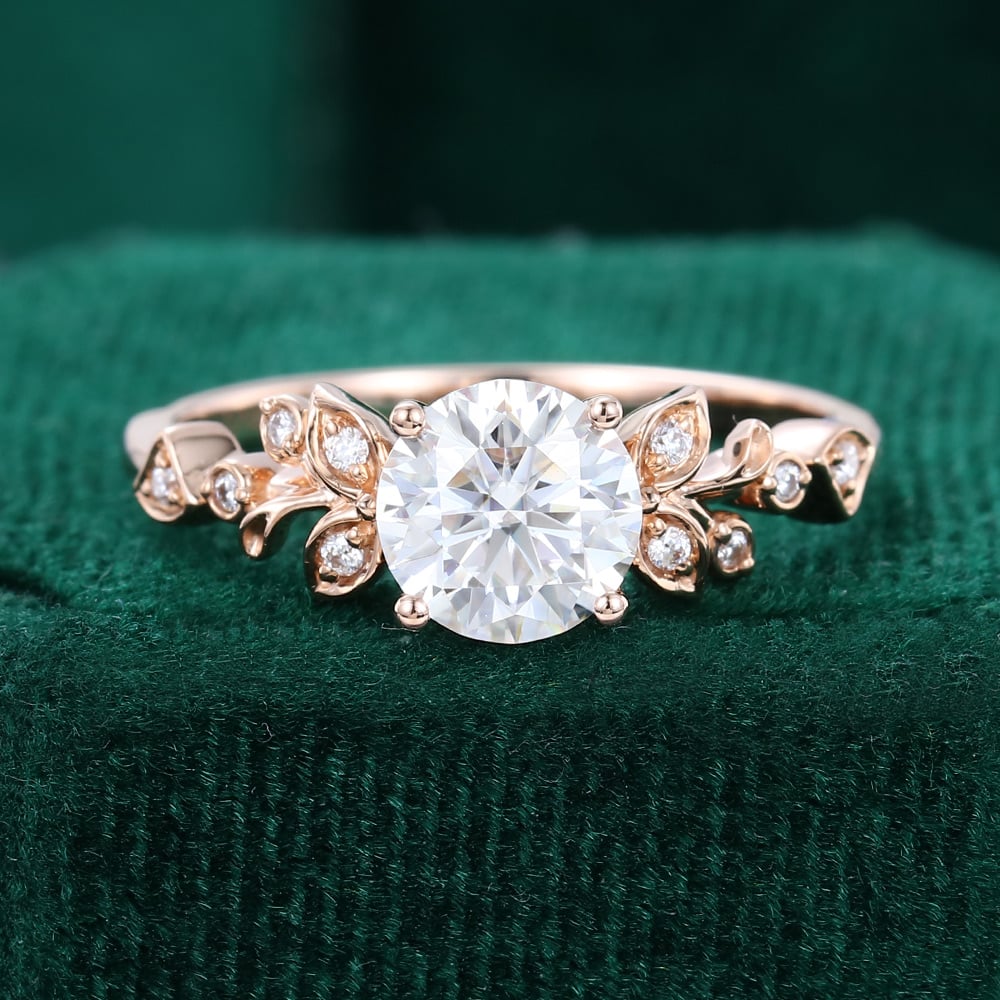 1 CT Round Shaped Floral Inspired Lab Grown Diamond Engagement Ring