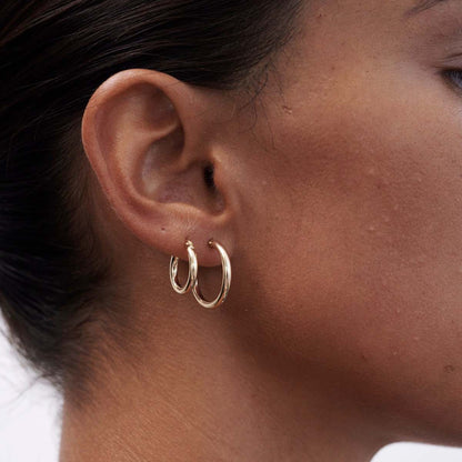 Classic Hoop Earrings in Gold 3