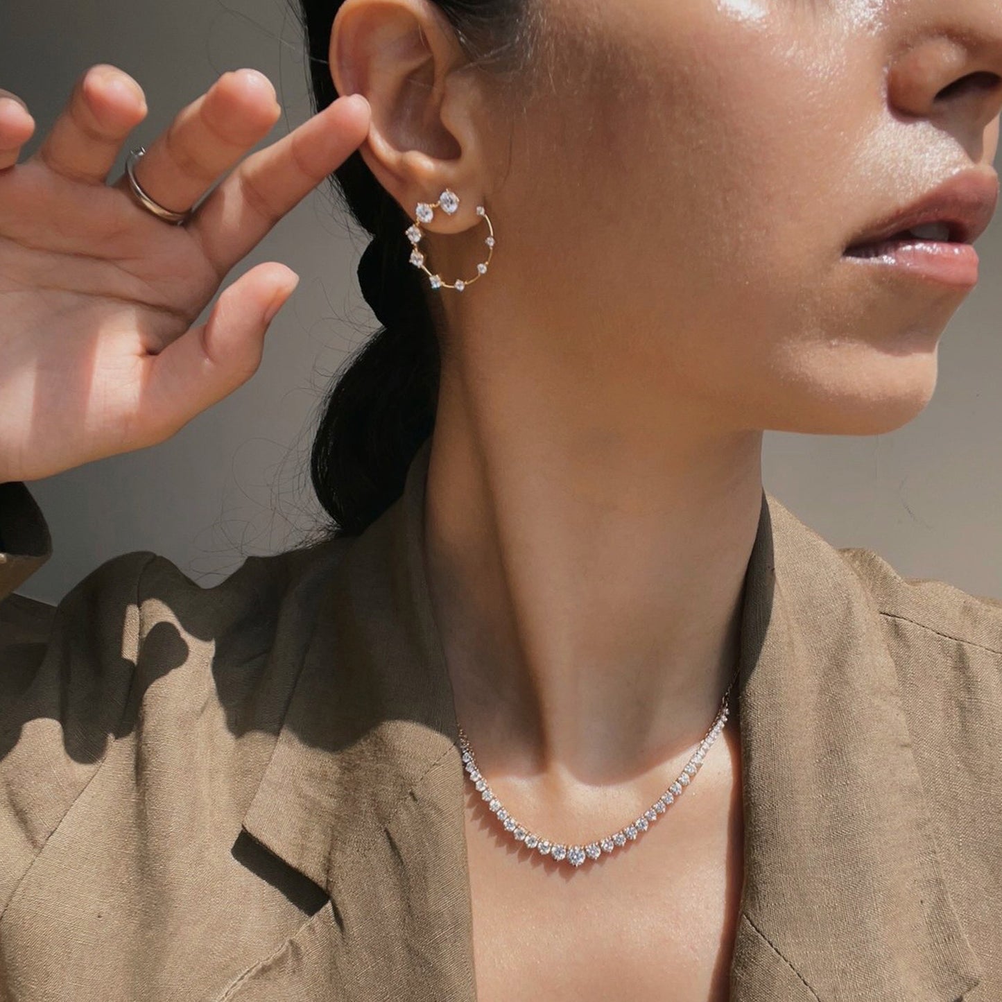 0.85 TCW Round Cut Moissanite Hoops Earrings in Gold 4