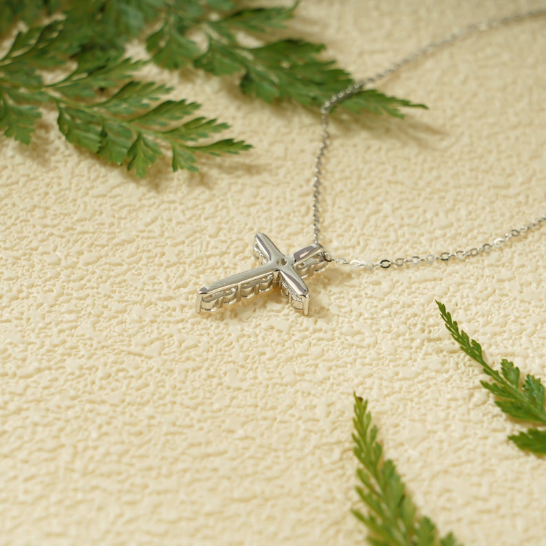 0.50 CT Round Moissanite Diamond Cross Pendant Necklace in Solid Gold 10