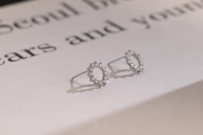 0.50 TCW Round Cut Moissanite Flower Shape Earrings in Gold 8