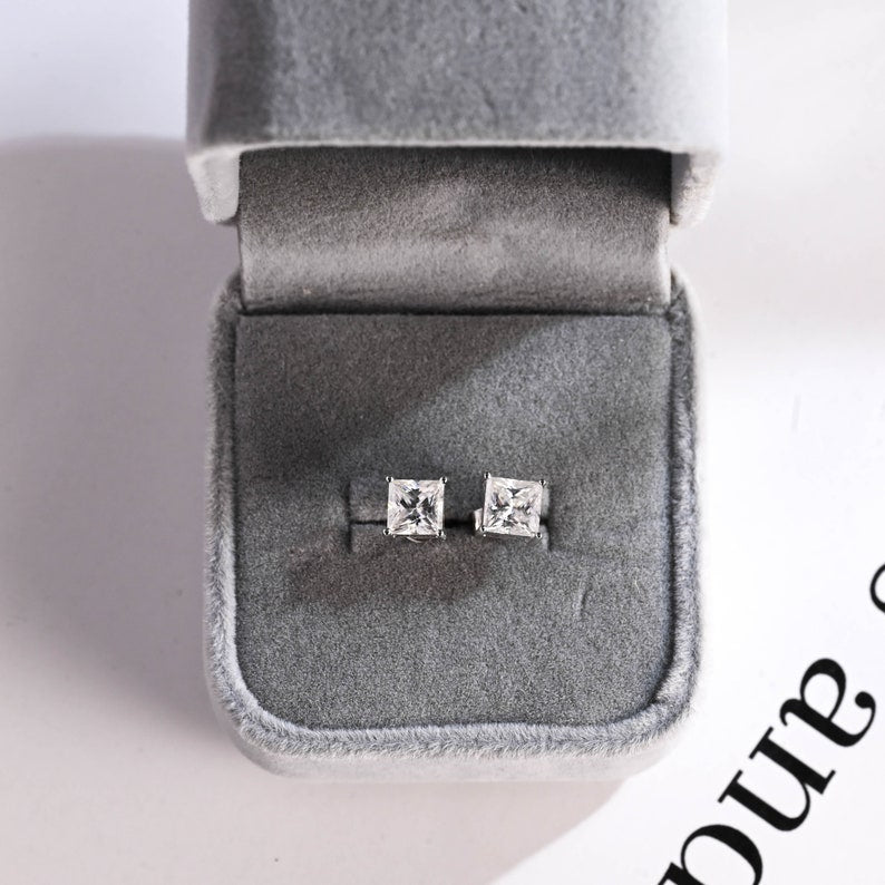 0.70 TCW Princess Cut Moissanite Stud Earrings in Gold 7
