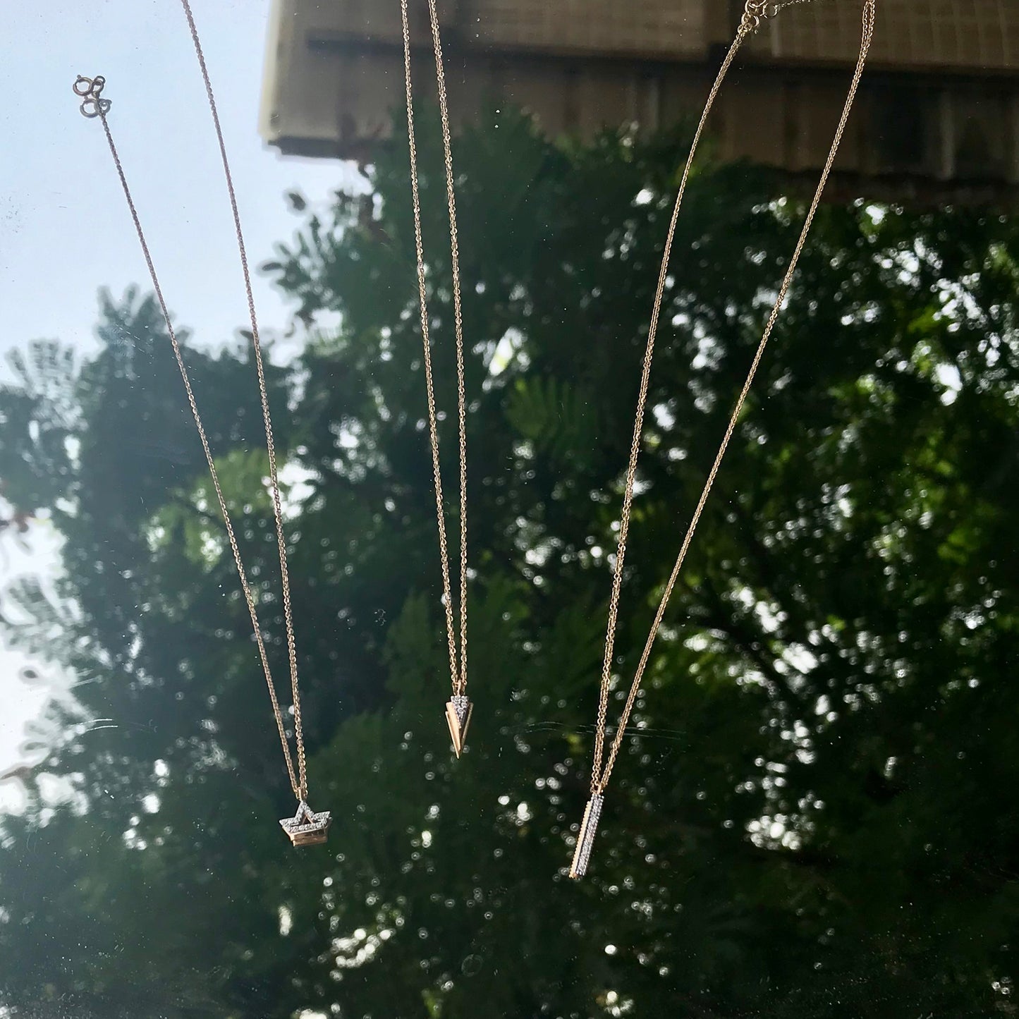 0.50 CT Round Moissanite Diamond Bar Pendant Necklace in Solid Gold 2