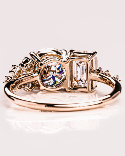 2.80 CT Emerald & Round Cut Toi Et Moi Lab Grown Diamond Engagement Ring