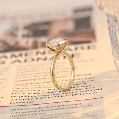 Stunning 3.0 CT Round Moissanite Engagement Ring with Solitaire Design 4