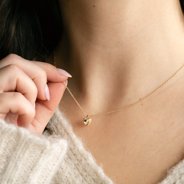 Heart Pendant Necklace in Solid Gold 2