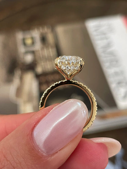 Marquise Solitaire With Tulip Prongs Lab Grown Diamond Engagement Ring