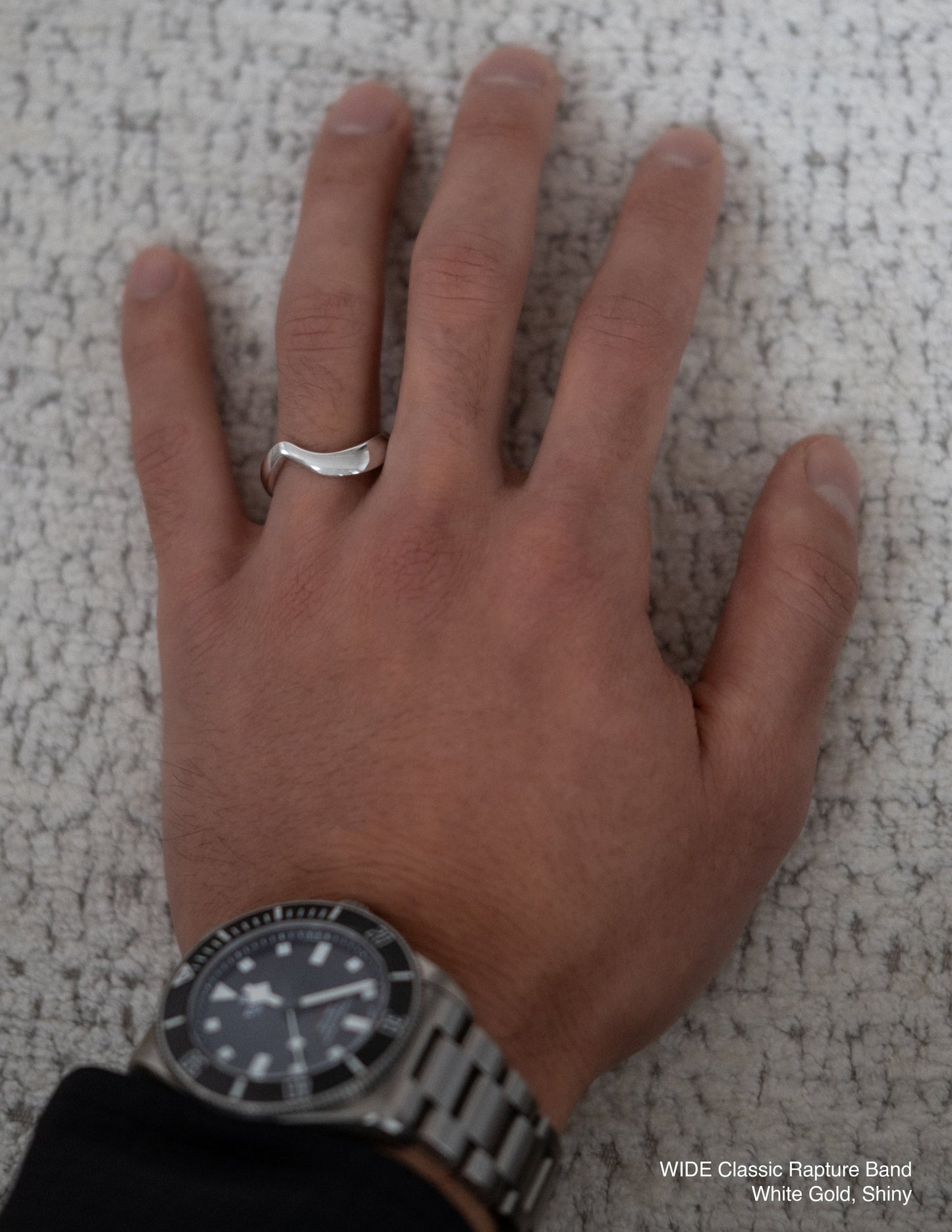 Classic Rupture Gold Wedding Band (Wide)