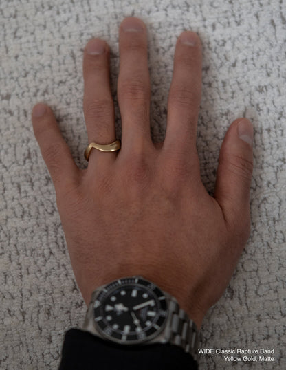 Classic Rupture Gold Wedding Band (Wide)