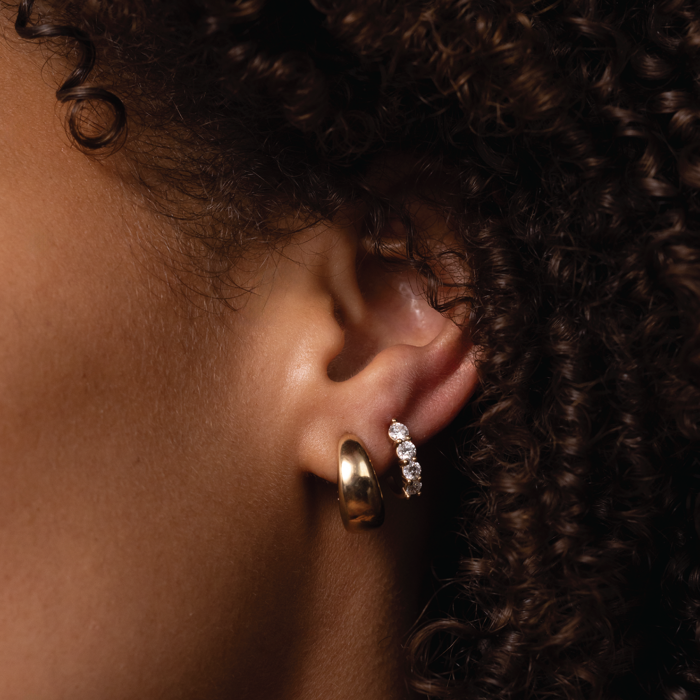 1.0 TCW Round Cut Moissanite Hoops Earrings in Gold