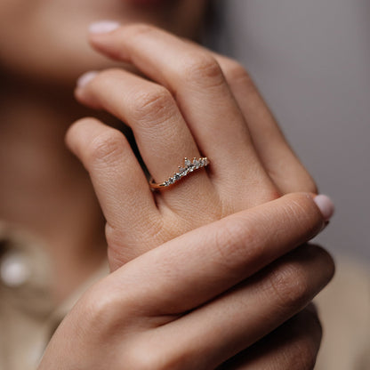 0.38 TCW Pear & Round Stones Curved Lab Grown Diamond Wedding Band