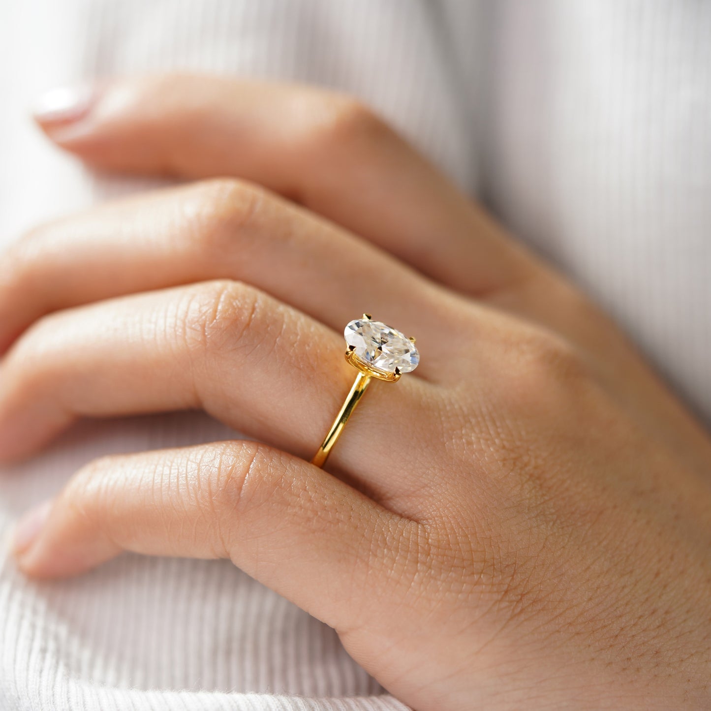 Oval Solitaire Engagement Ring – 2 CT Lab Grown Diamond