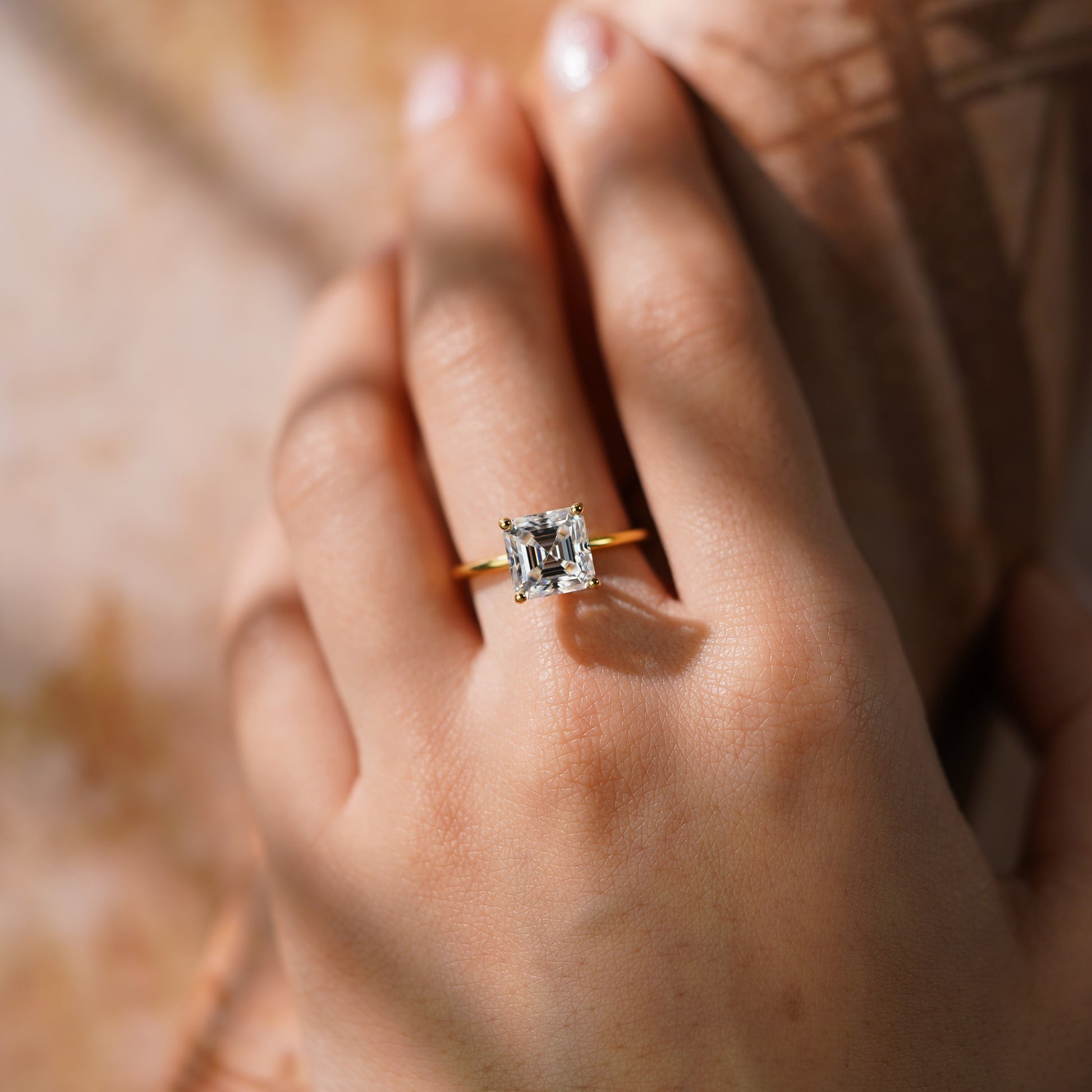 Oval Solitaire Engagement Ring – 2 CT Lab Grown Diamond
