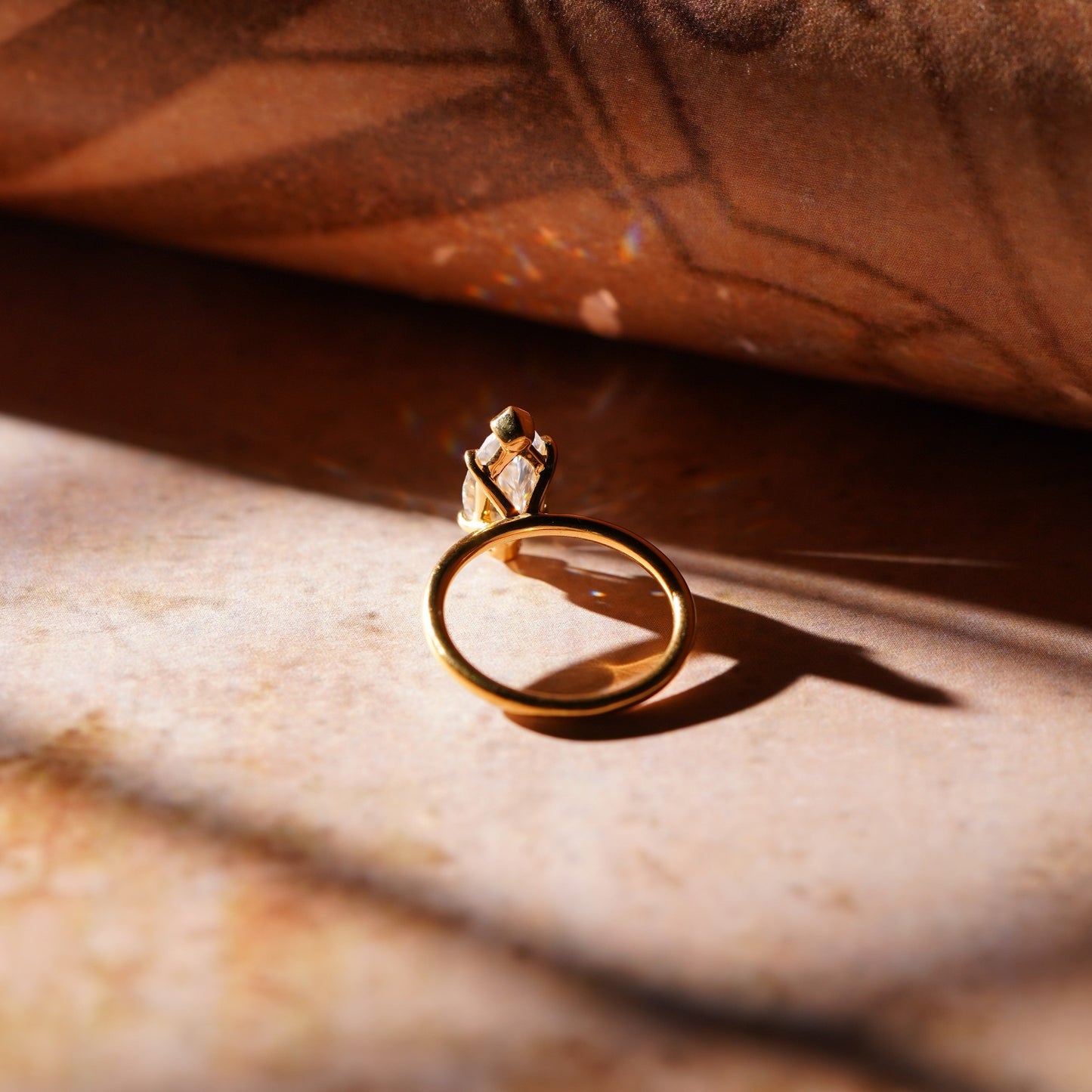 Oval Solitaire Engagement Ring – 2 CT Lab Grown Diamond