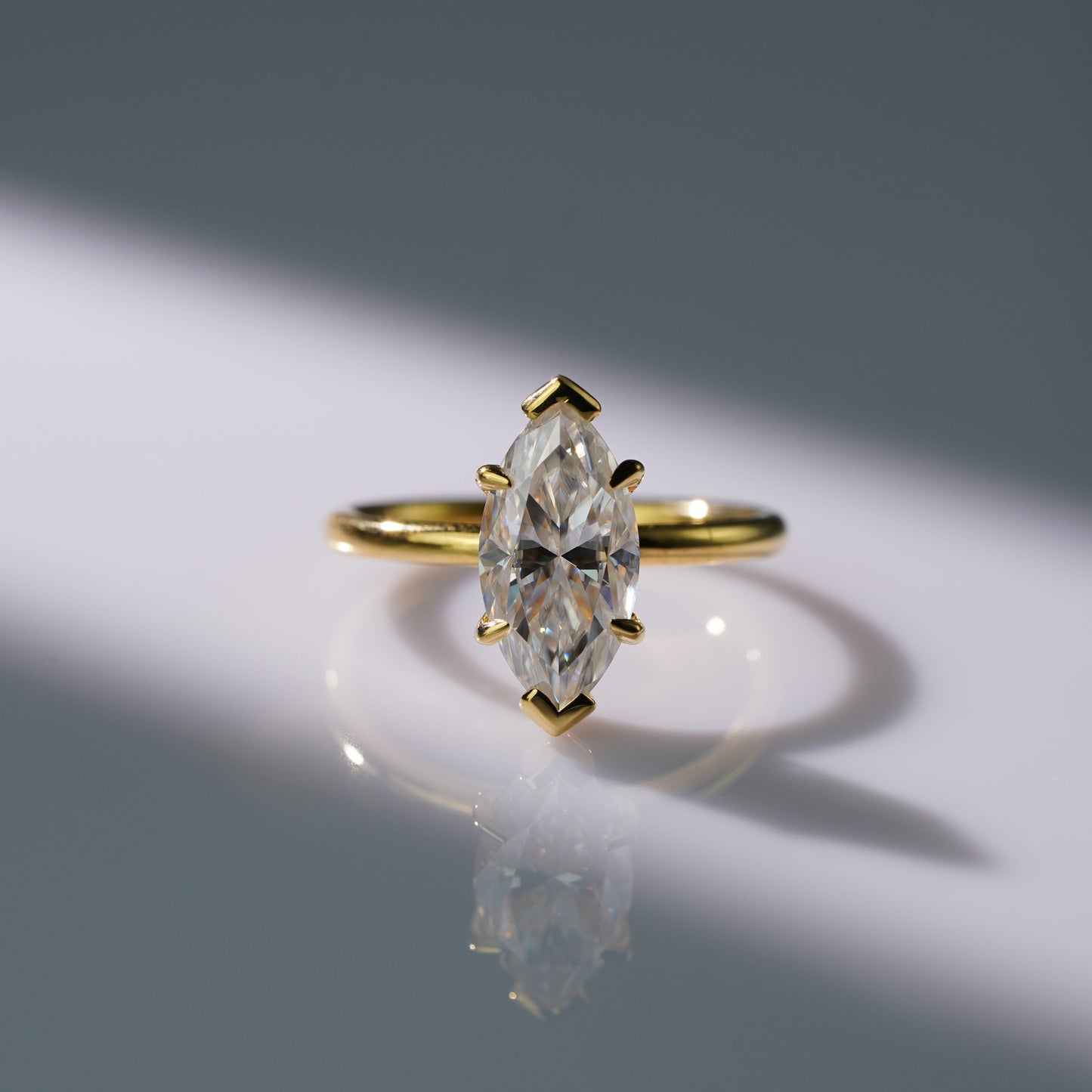 Oval Solitaire Engagement Ring – 2 CT Lab Grown Diamond