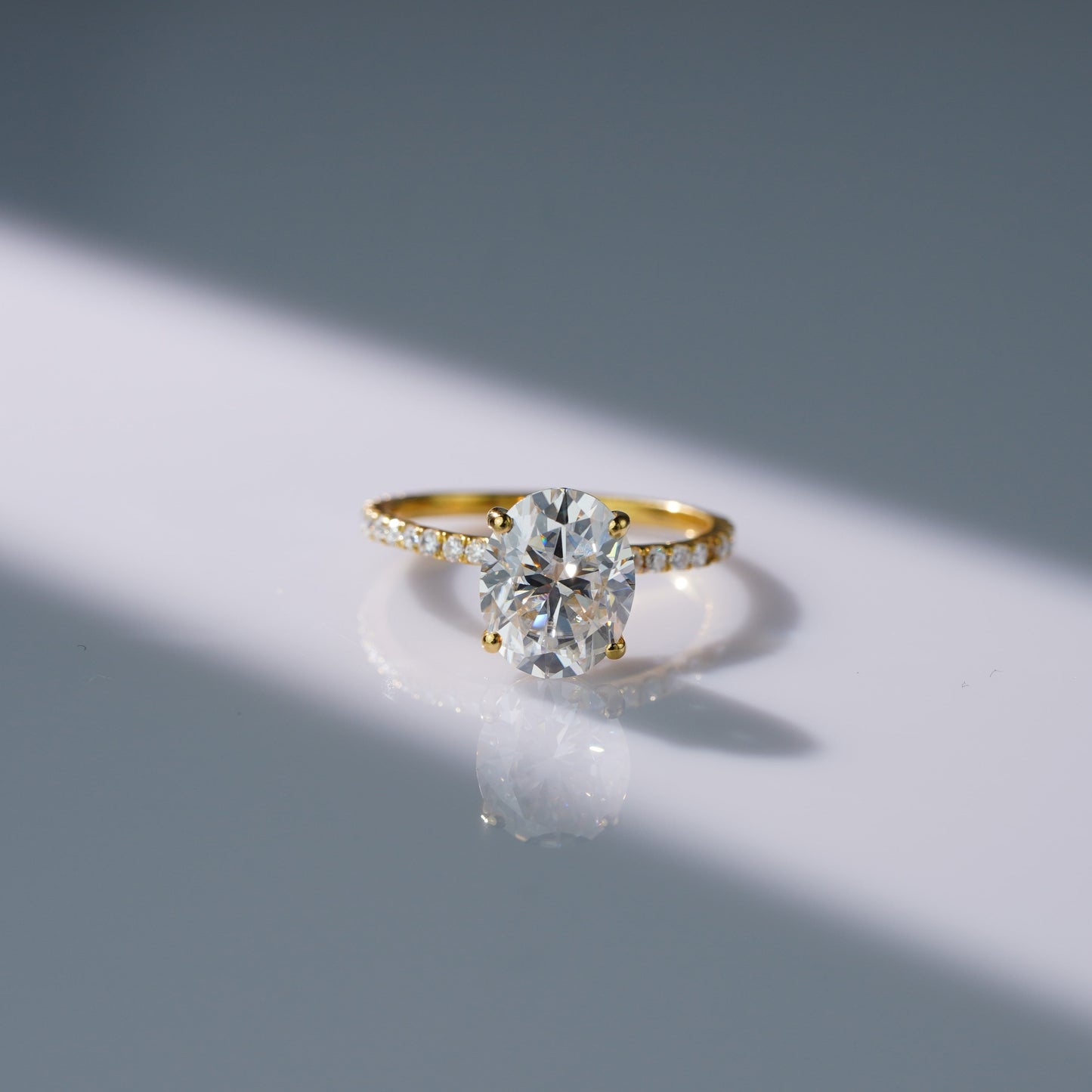 Oval Solitaire Engagement Ring – 2 CT Lab Grown Diamond