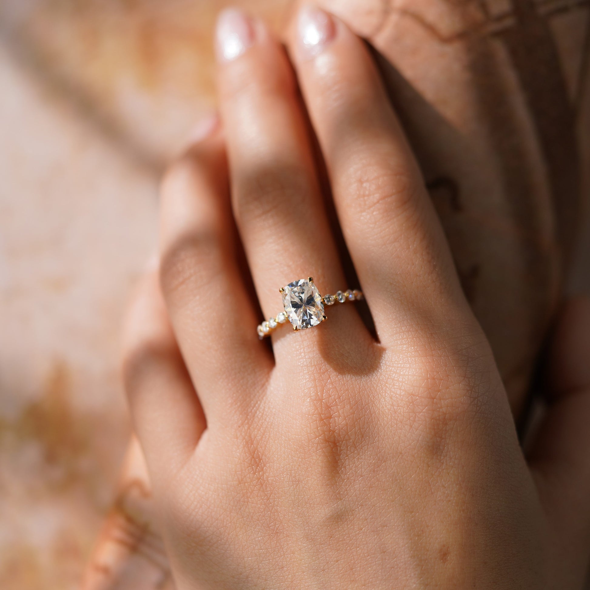 Oval Solitaire Engagement Ring – 2 CT Lab Grown Diamond