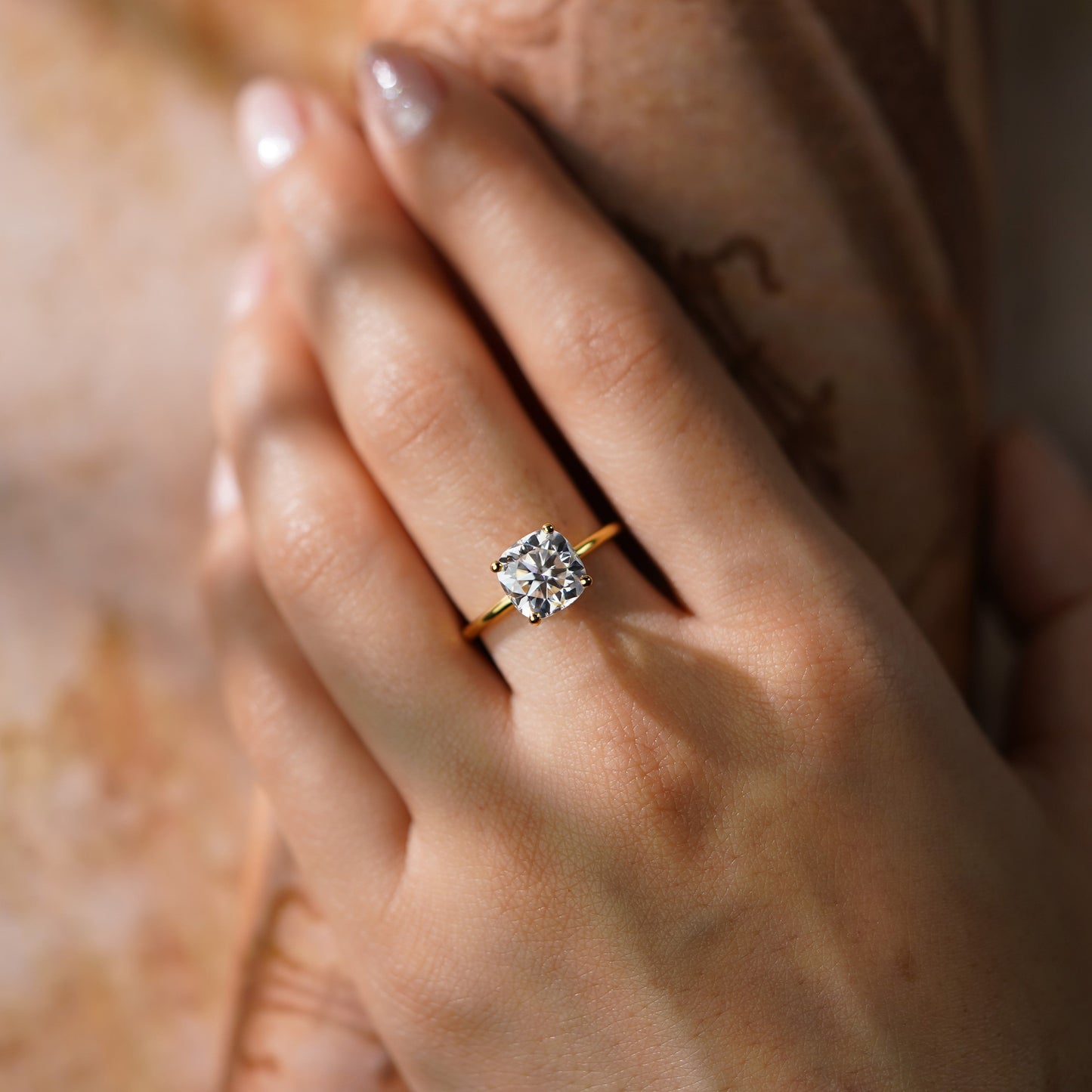 Oval Solitaire Engagement Ring – 2 CT Lab Grown Diamond