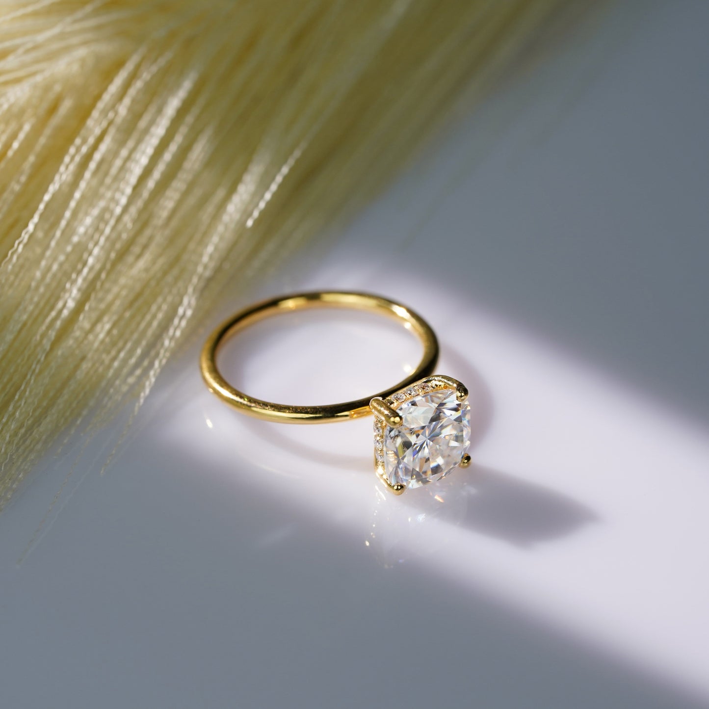 Oval Solitaire Engagement Ring – 2 CT Lab Grown Diamond