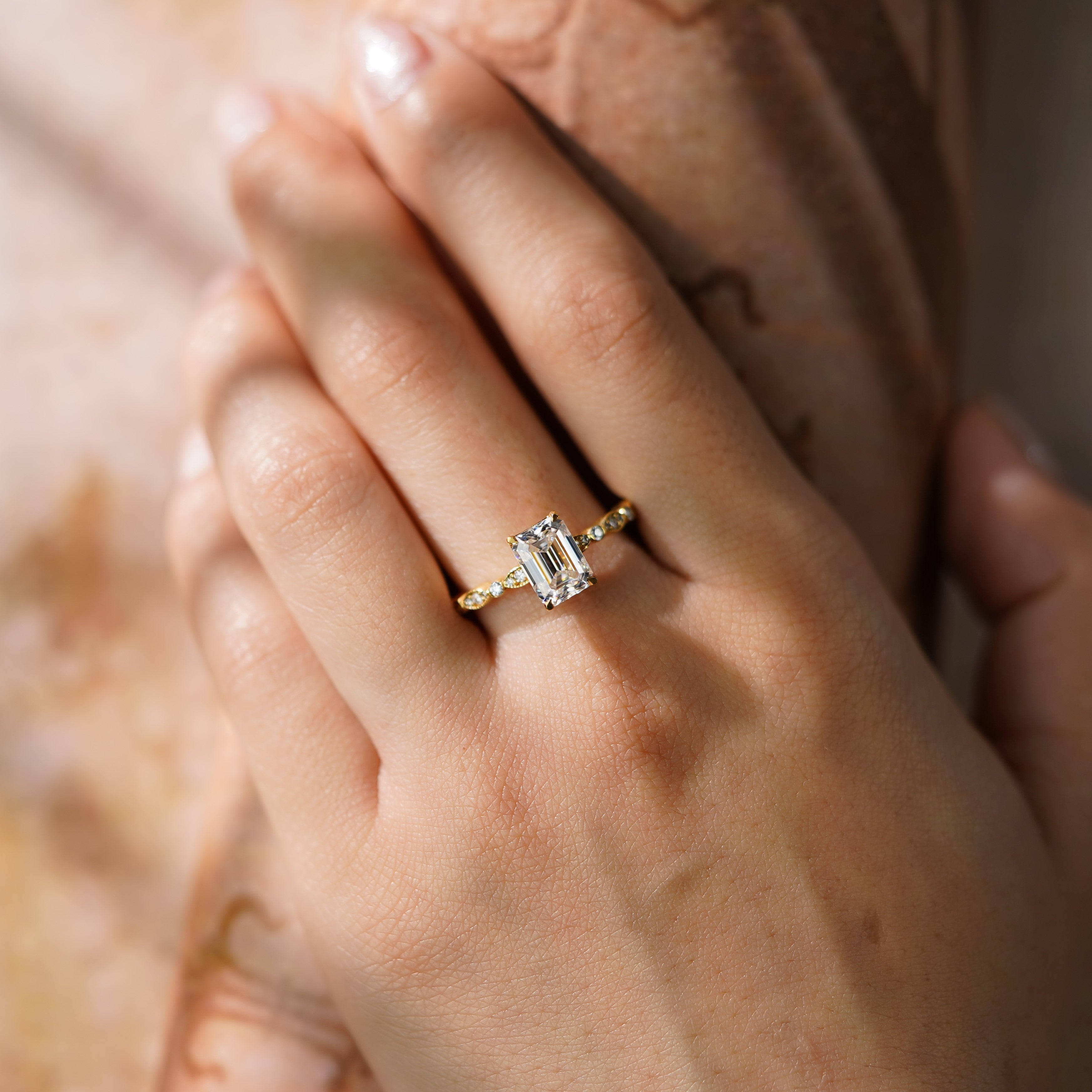 Oval Solitaire Engagement Ring – 2 CT Lab Grown Diamond