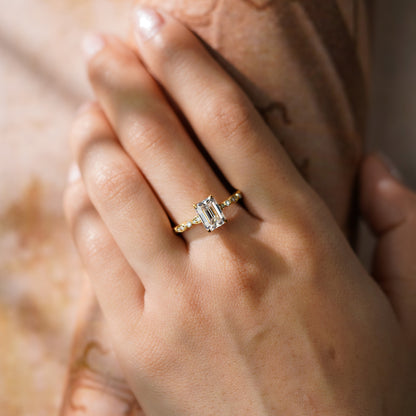 Oval Solitaire Engagement Ring – 2 CT Lab Grown Diamond