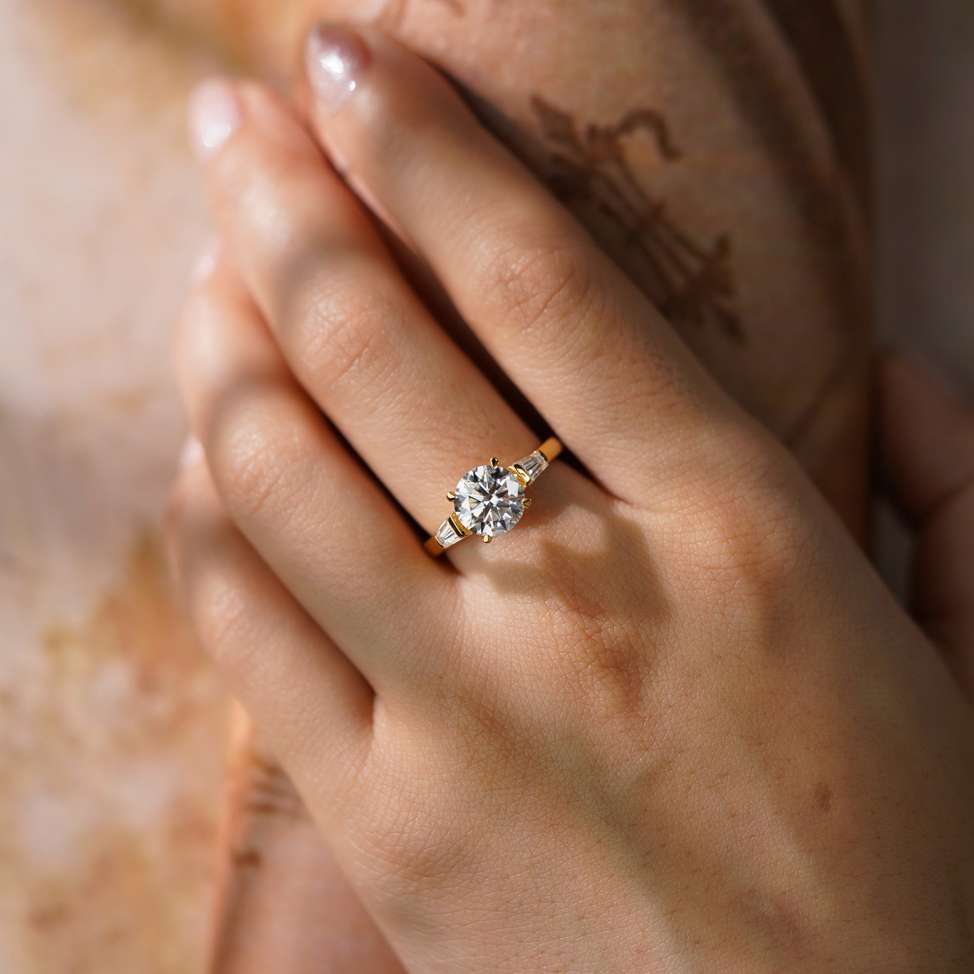 Oval Solitaire Engagement Ring – 2 CT Lab Grown Diamond