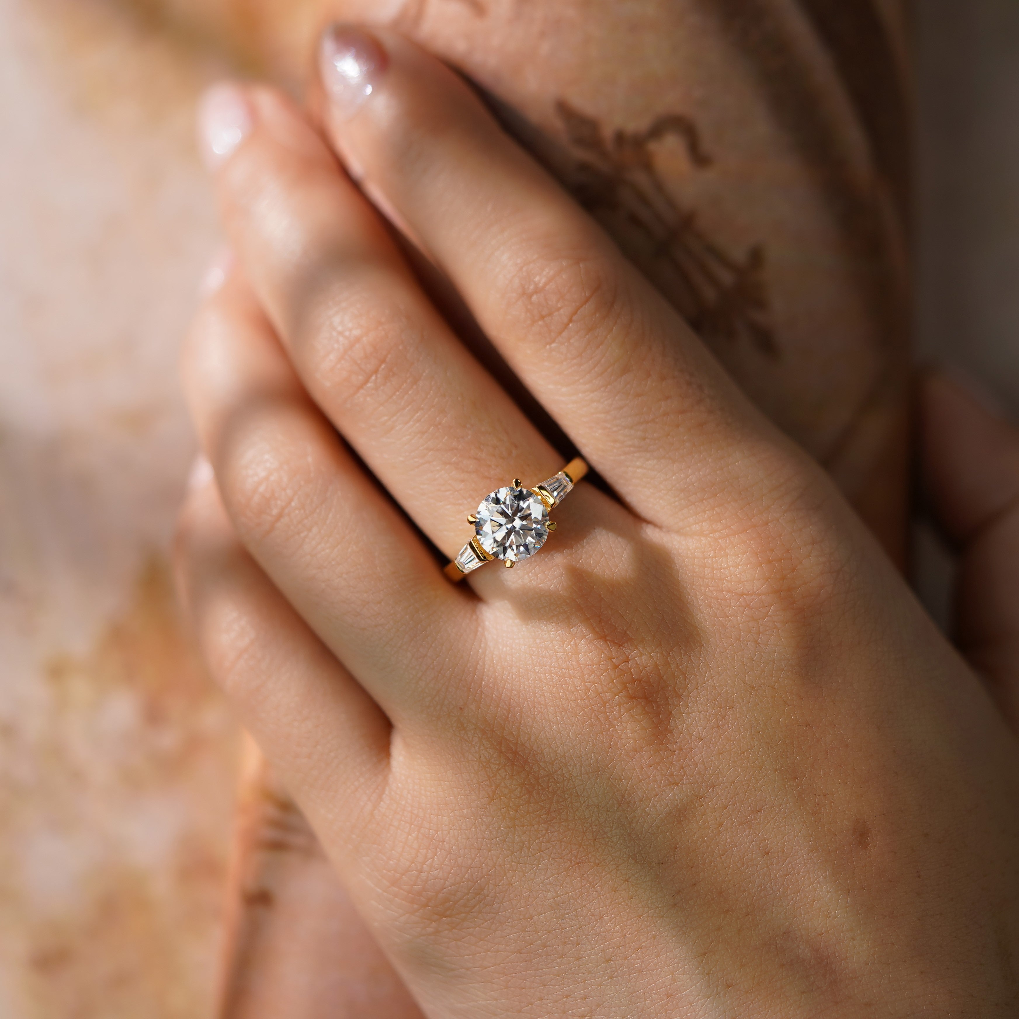 Oval Solitaire Engagement Ring – 2 CT Lab Grown Diamond
