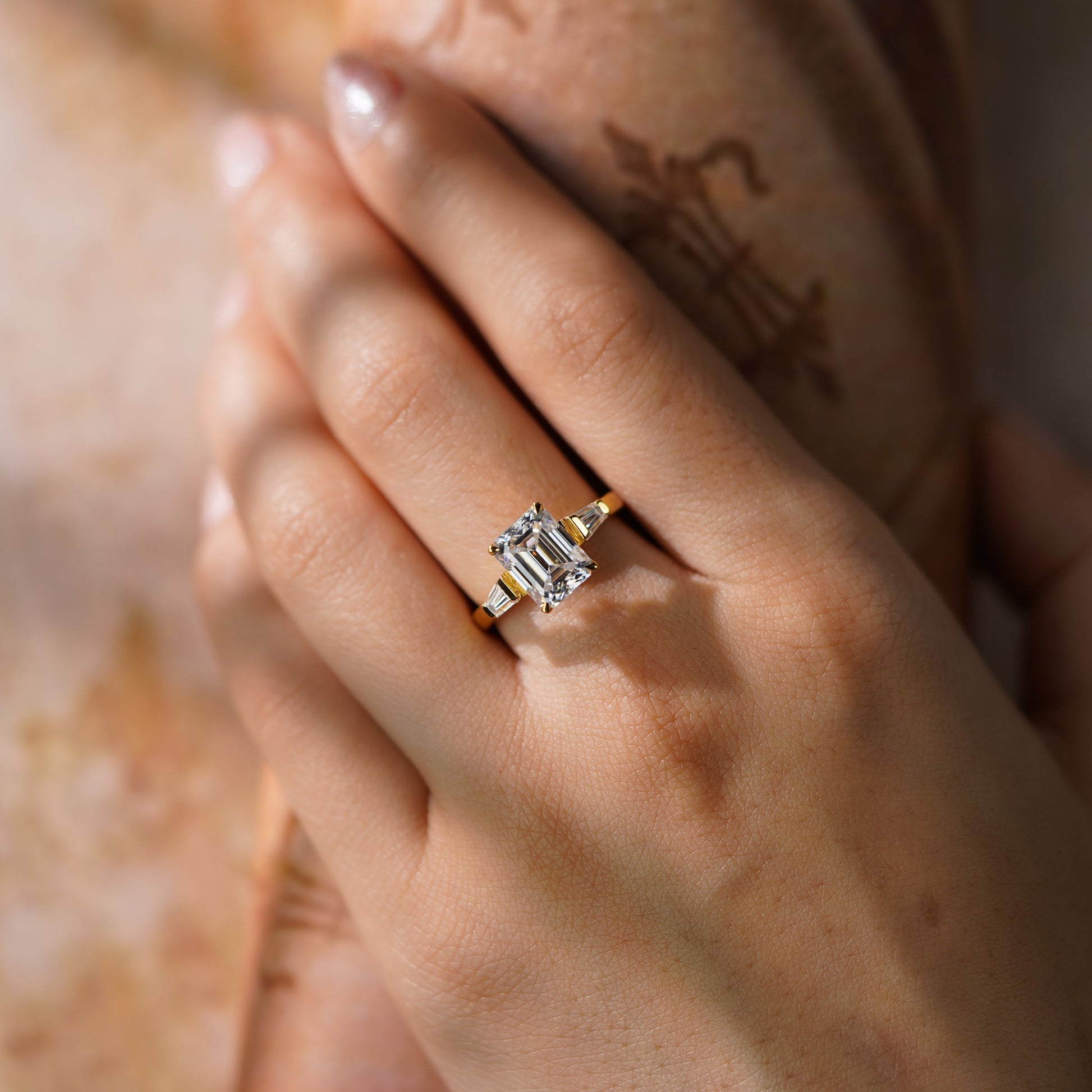Oval Solitaire Engagement Ring – 2 CT Lab Grown Diamond