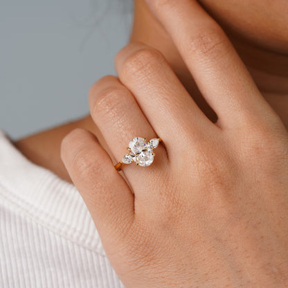 Oval Solitaire Engagement Ring – 2 CT Lab Grown Diamond