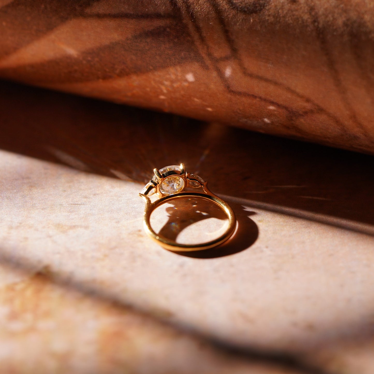 Oval Solitaire Engagement Ring – 2 CT Lab Grown Diamond