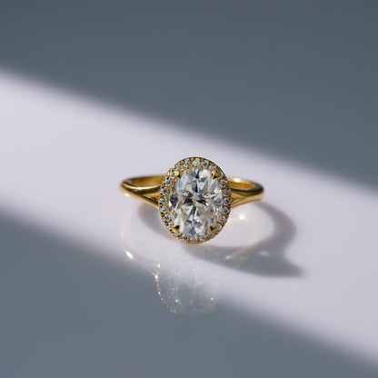 Oval Solitaire Engagement Ring – 2 CT Lab Grown Diamond