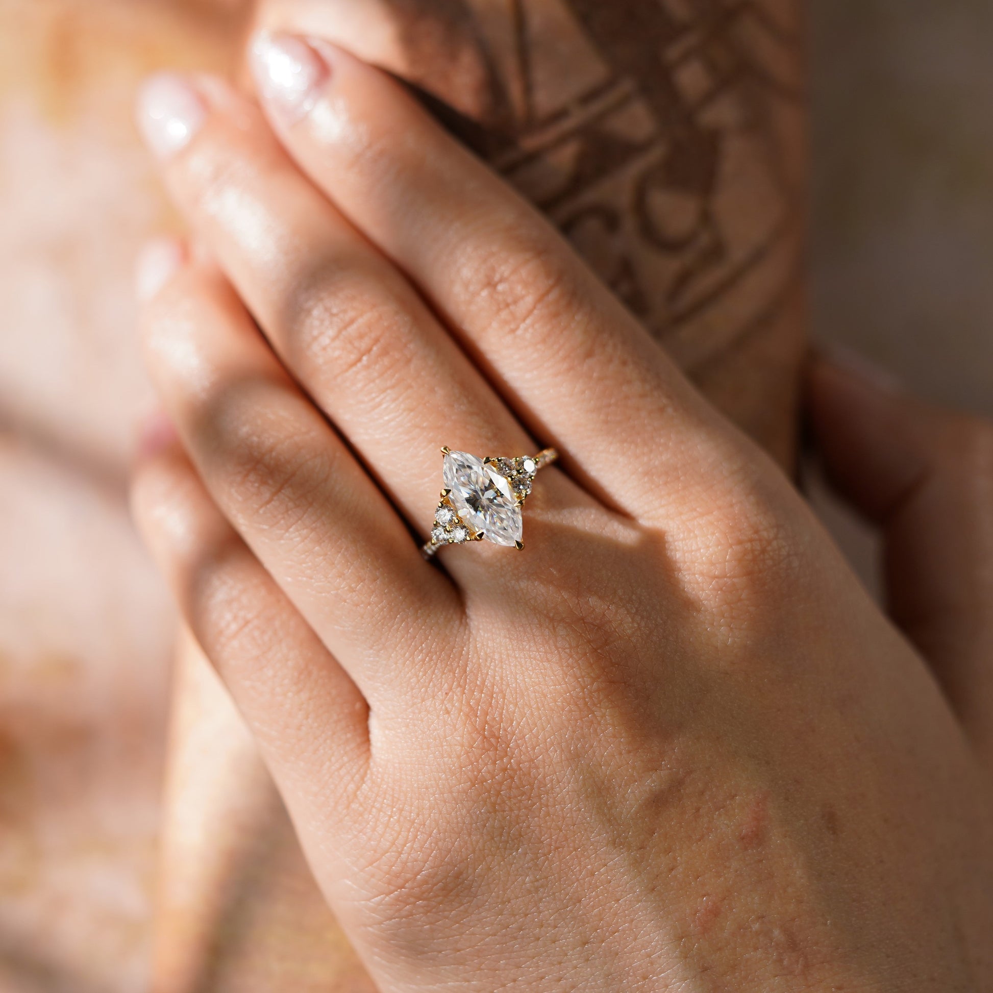 Oval Solitaire Engagement Ring – 2 CT Lab Grown Diamond