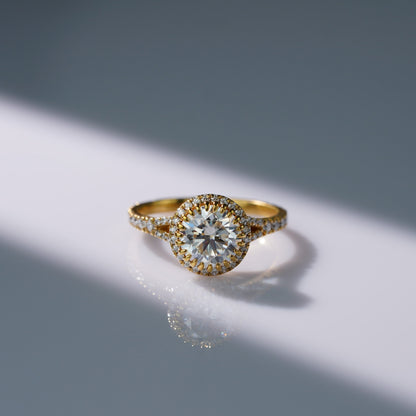 Oval Solitaire Engagement Ring – 2 CT Lab Grown Diamond