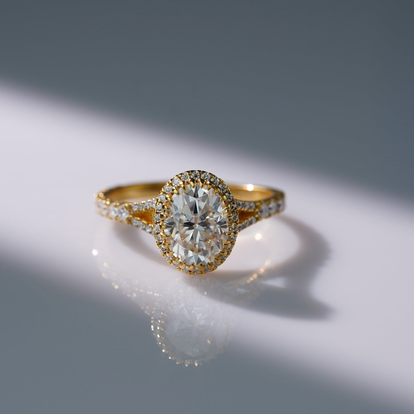 Oval Solitaire Engagement Ring – 2 CT Lab Grown Diamond
