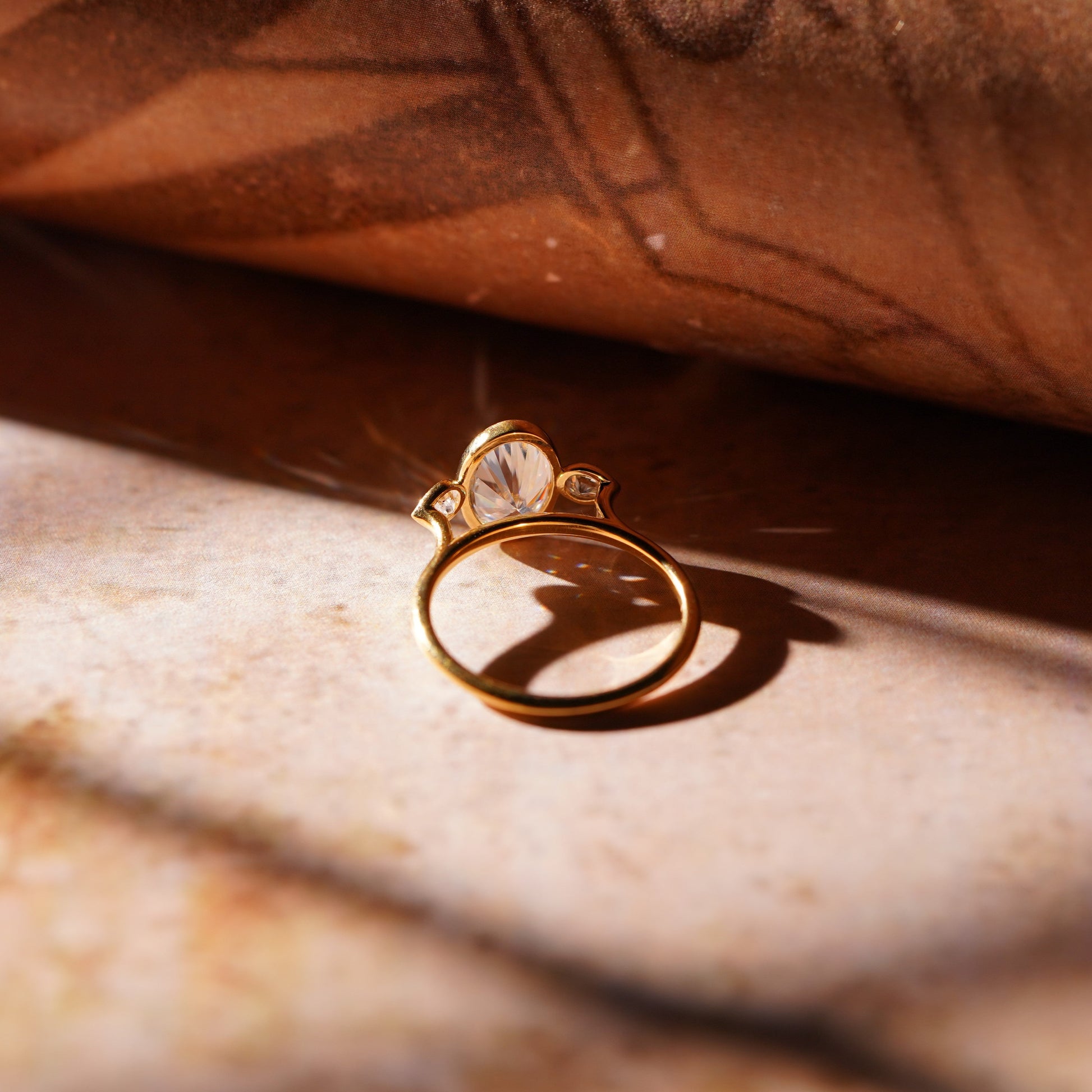 Oval Solitaire Engagement Ring – 2 CT Lab Grown Diamond