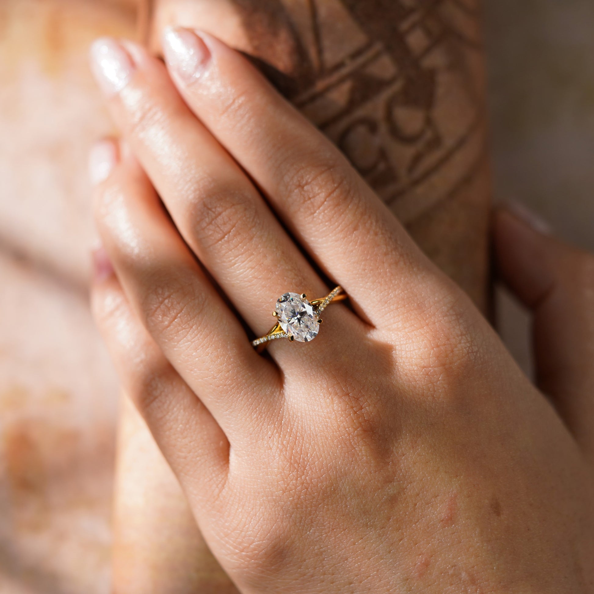 Oval Solitaire Engagement Ring – 2 CT Lab Grown Diamond