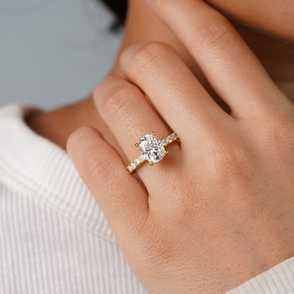 Oval Solitaire Engagement Ring – 2 CT Lab Grown Diamond