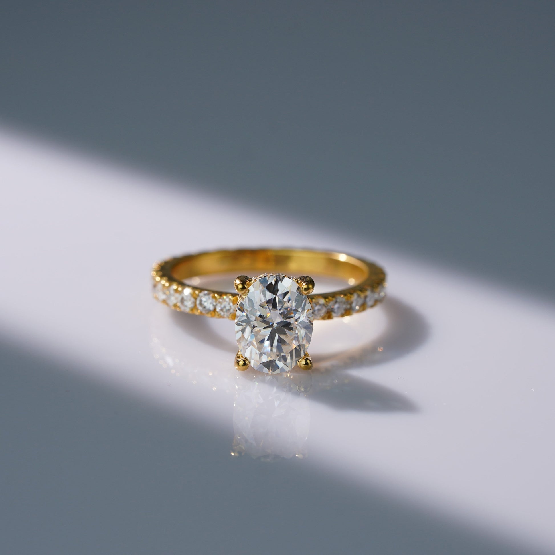Oval Solitaire Engagement Ring – 2 CT Lab Grown Diamond