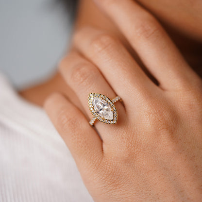 Oval Solitaire Engagement Ring – 2 CT Lab Grown Diamond