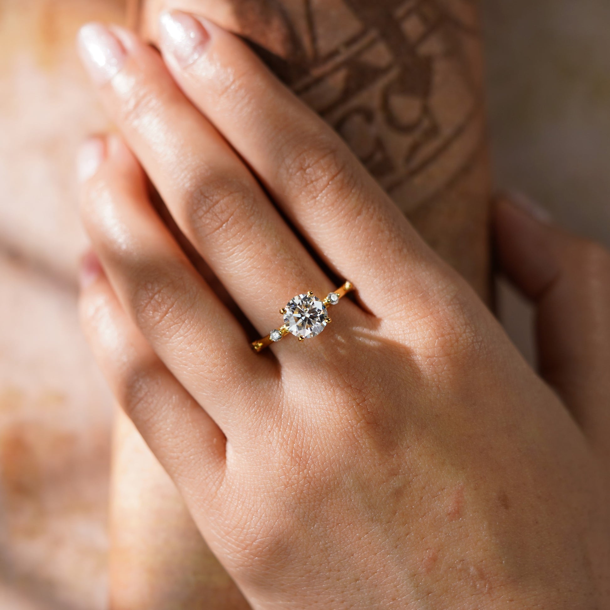 Oval Solitaire Engagement Ring – 2 CT Lab Grown Diamond
