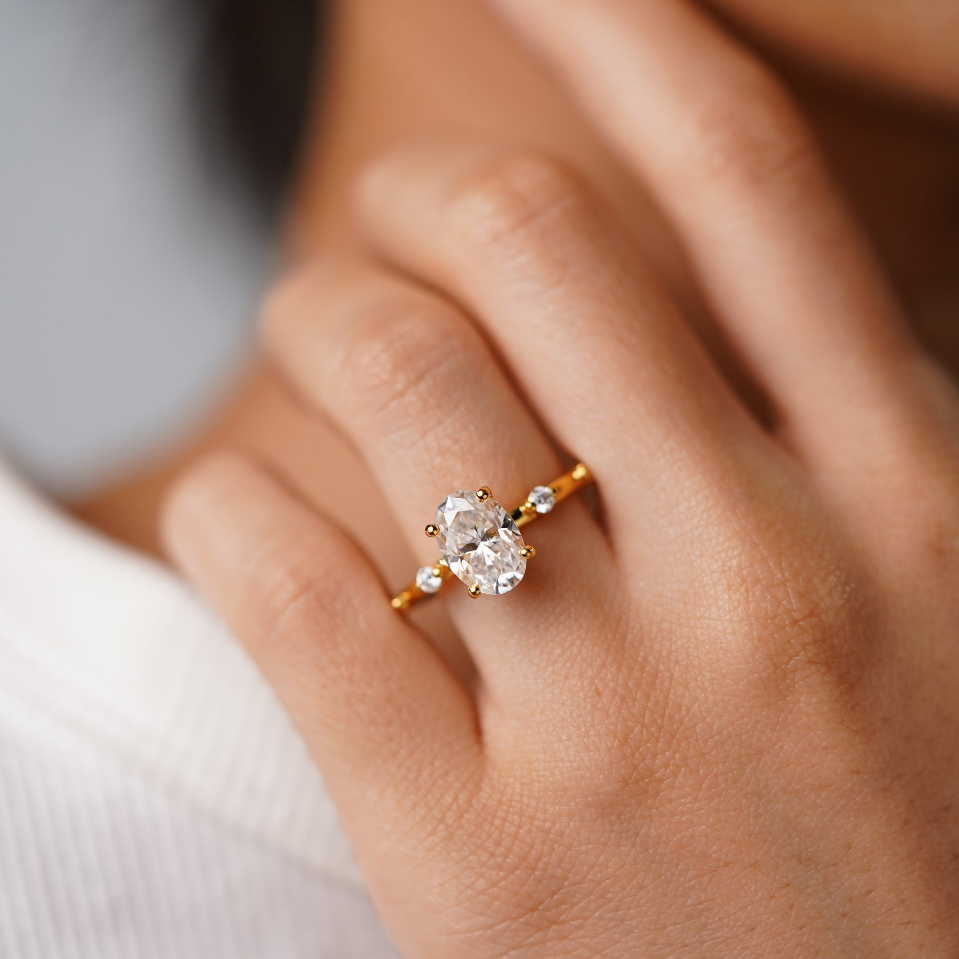 Oval Solitaire Engagement Ring – 2 CT Lab Grown Diamond