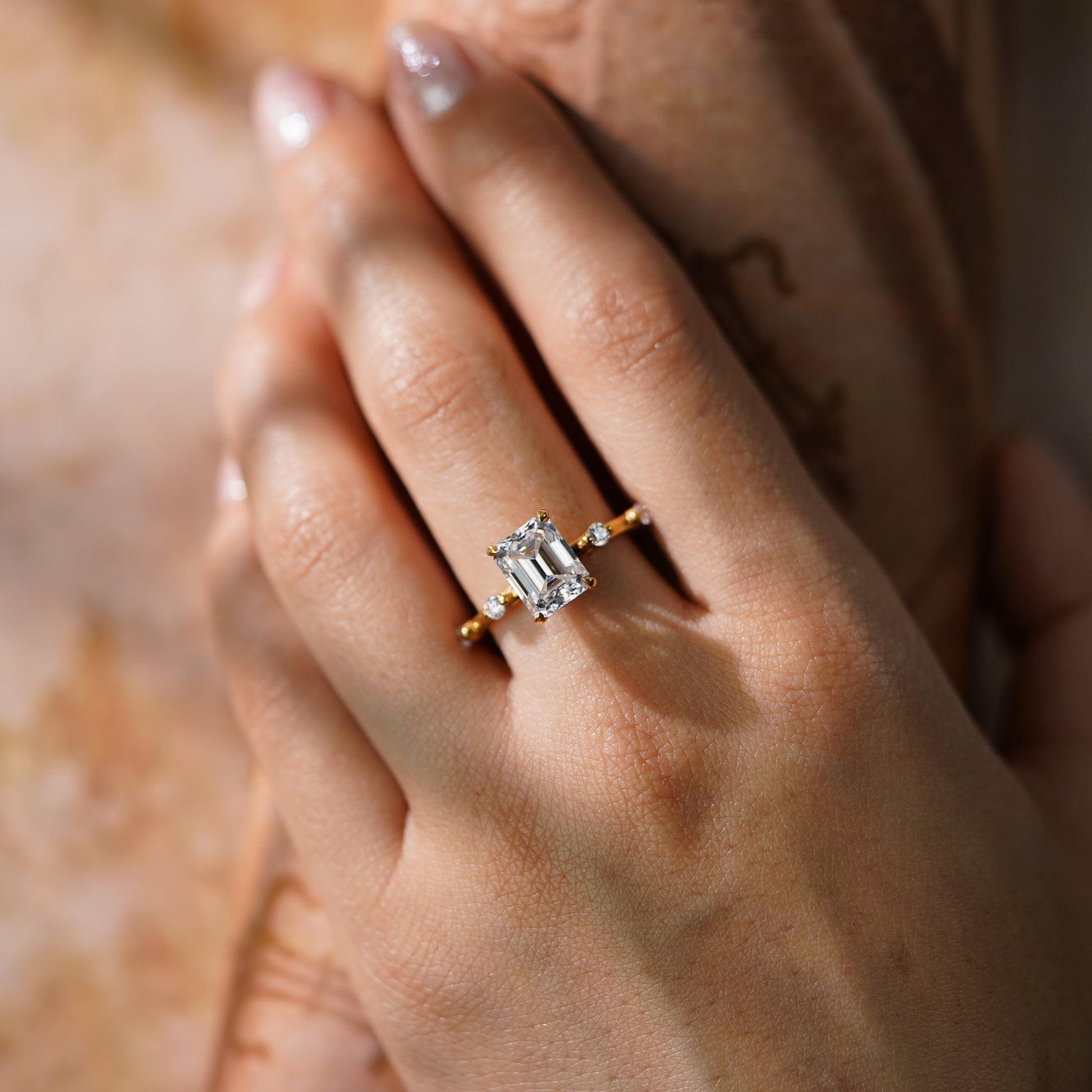 Oval Solitaire Engagement Ring – 2 CT Lab Grown Diamond