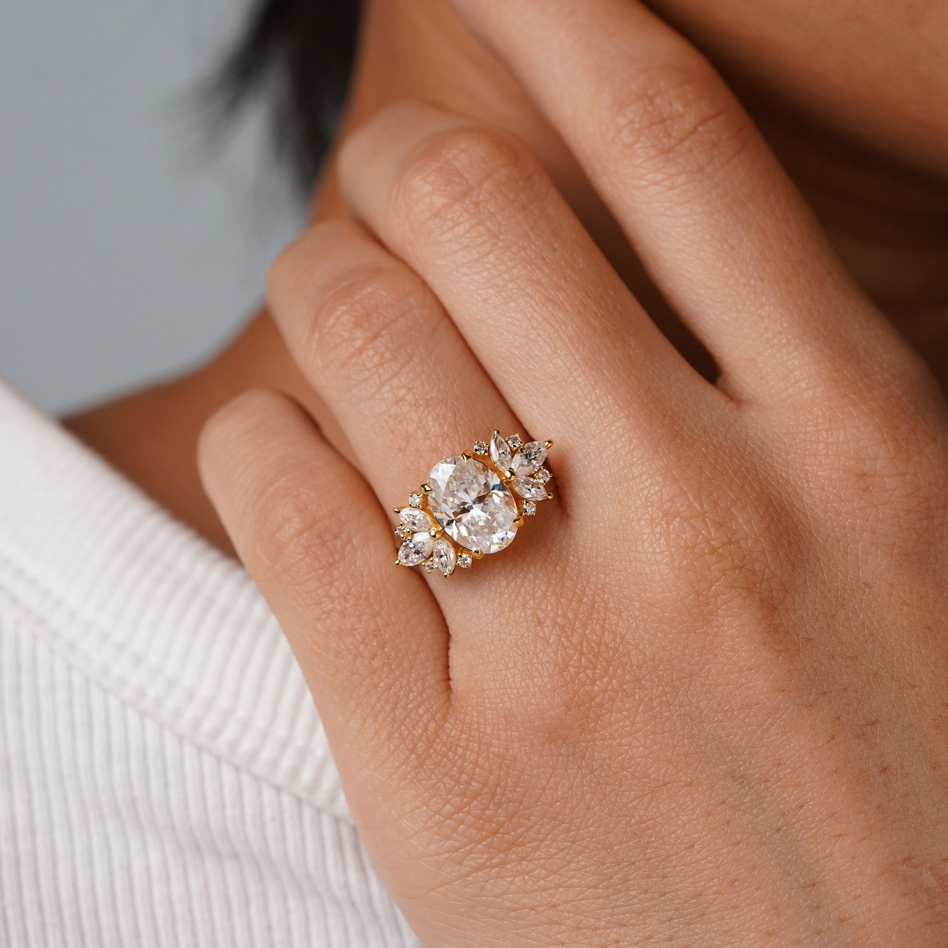 Oval Solitaire Engagement Ring – 2 CT Lab Grown Diamond