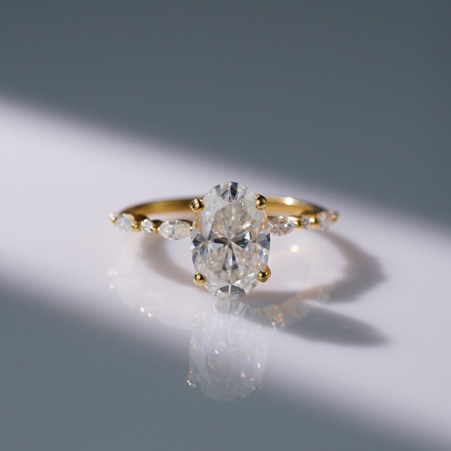 Oval Solitaire Engagement Ring – 2 CT Lab Grown Diamond