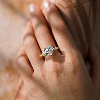 Oval Solitaire Engagement Ring – 2 CT Lab Grown Diamond