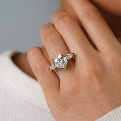 Oval Solitaire Engagement Ring – 2 CT Lab Grown Diamond
