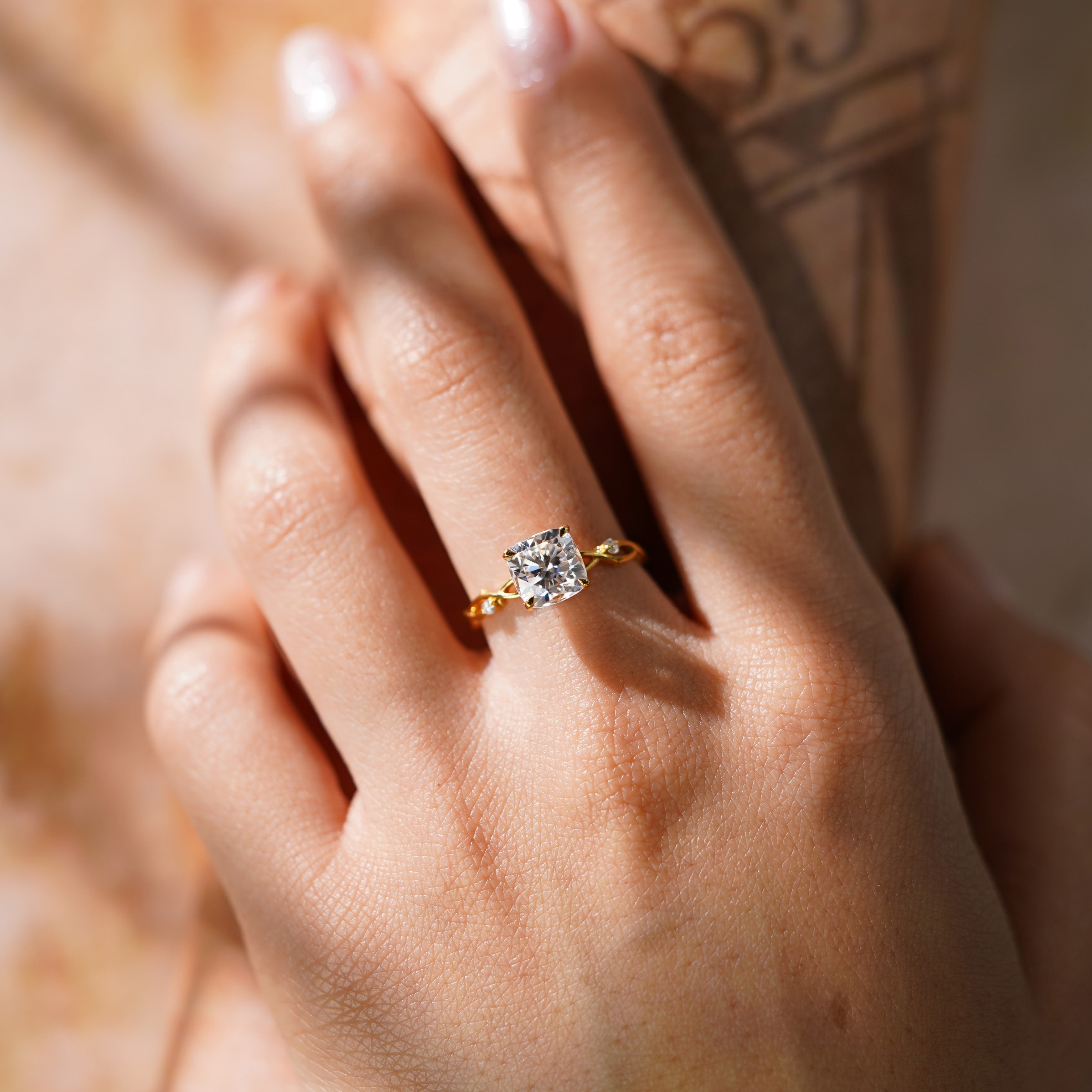 Oval Solitaire Engagement Ring – 2 CT Lab Grown Diamond