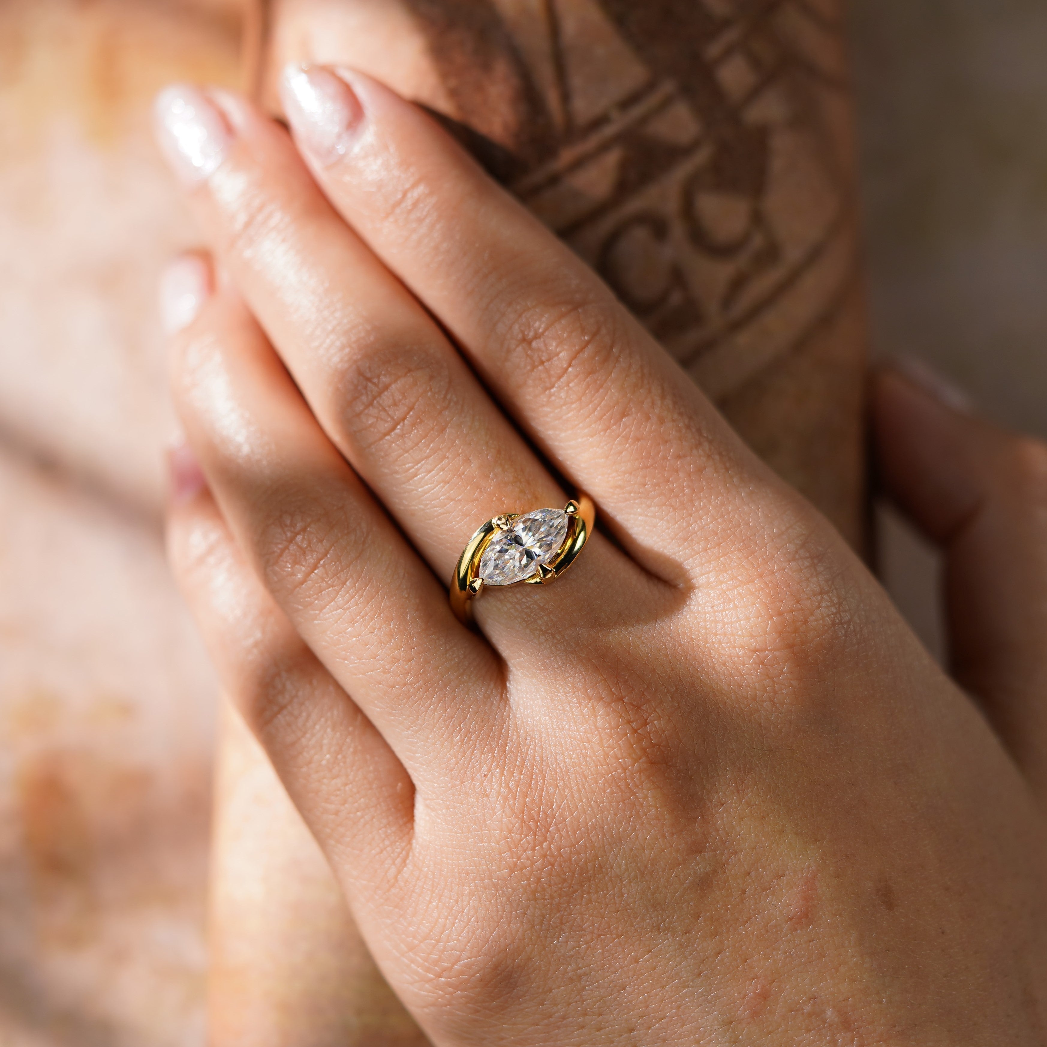 Oval Solitaire Engagement Ring – 2 CT Lab Grown Diamond