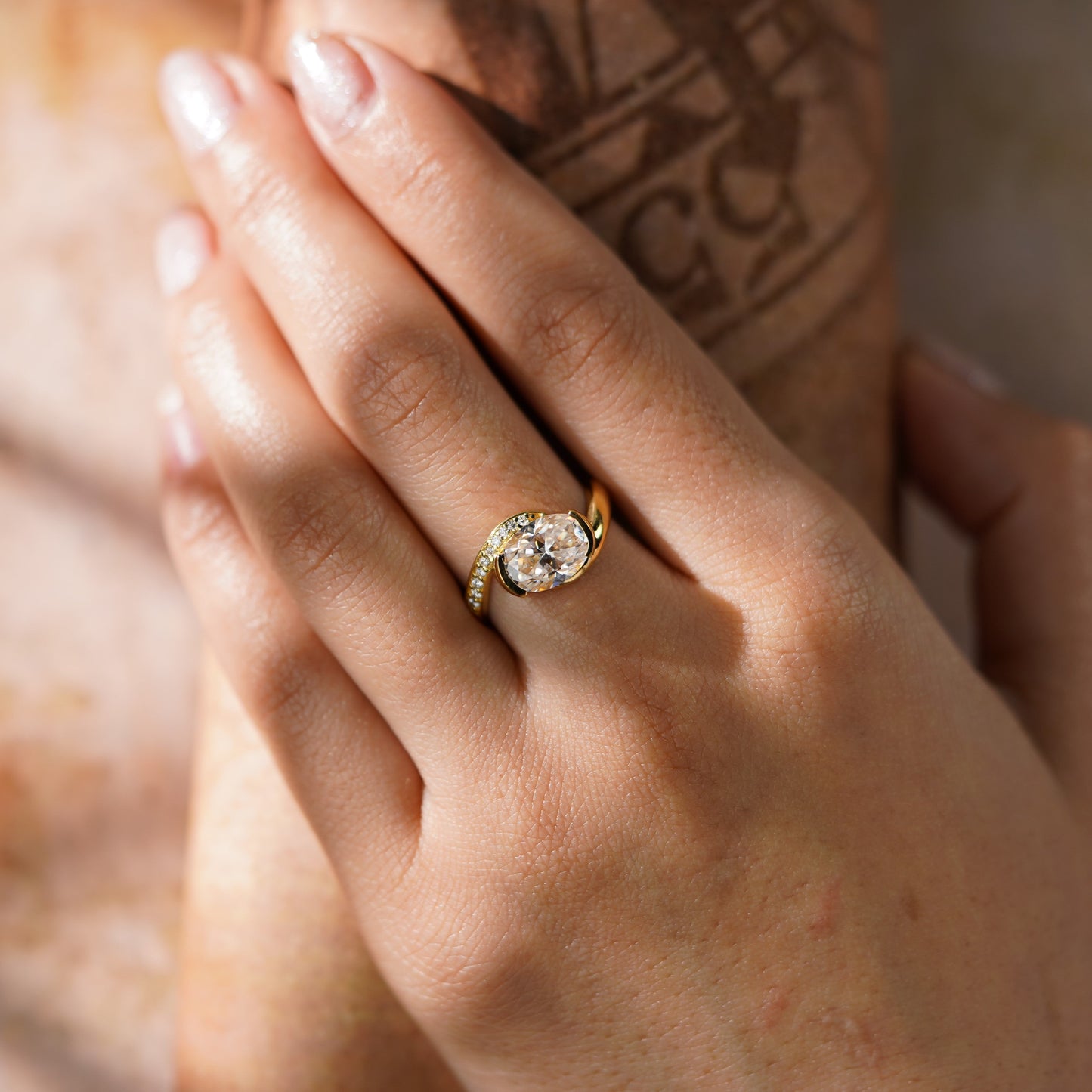 Oval Solitaire Engagement Ring – 2 CT Lab Grown Diamond