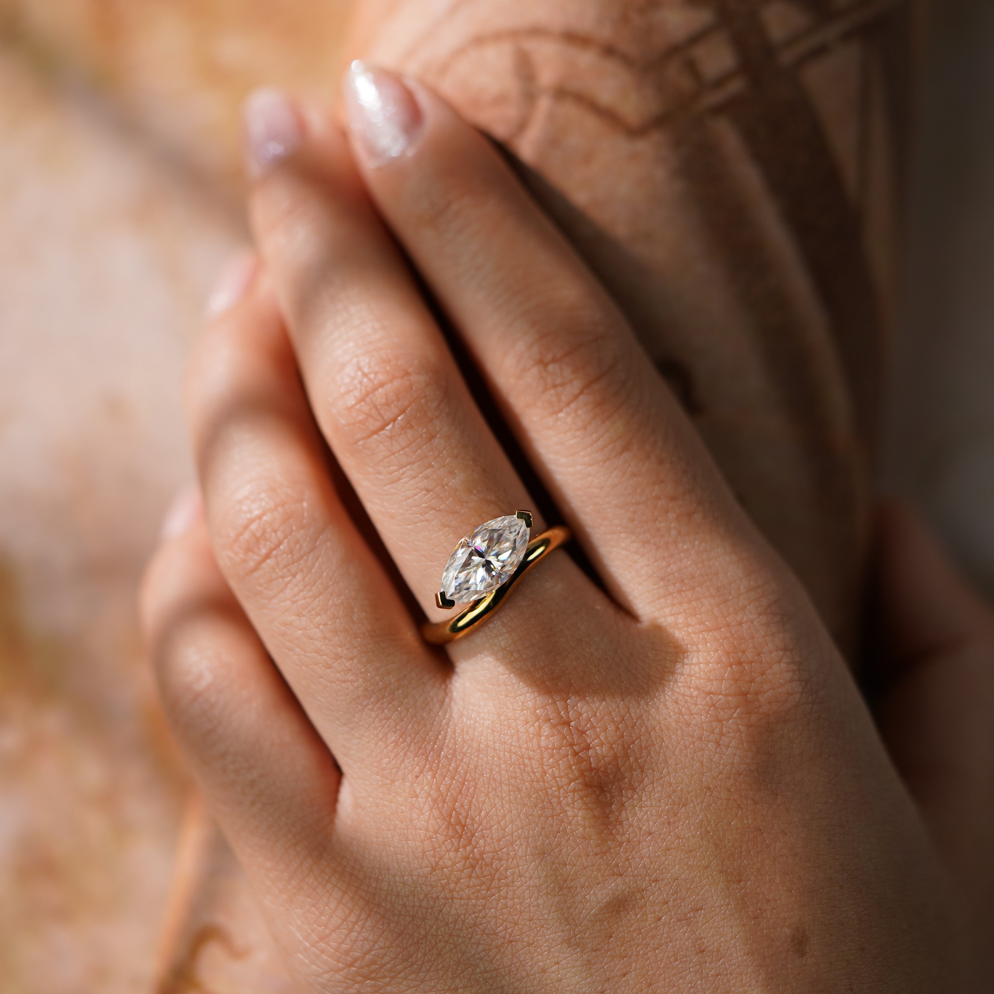 Oval Solitaire Engagement Ring – 2 CT Lab Grown Diamond
